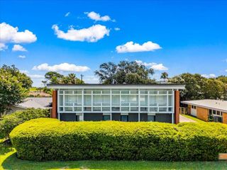 1310 Harbor View Drive, Galveston, TX 77550