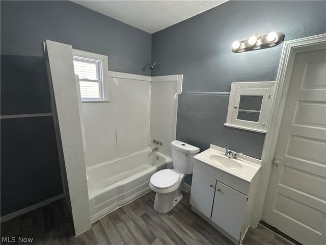 8910 Harris Avenue, Cleveland, OH 44104