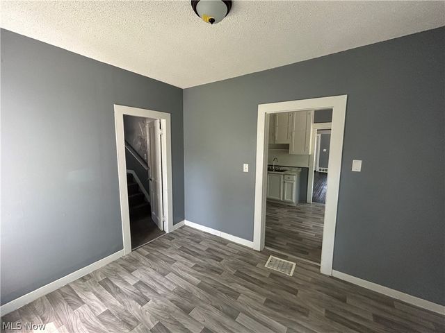 8910 Harris Avenue, Cleveland, OH 44104
