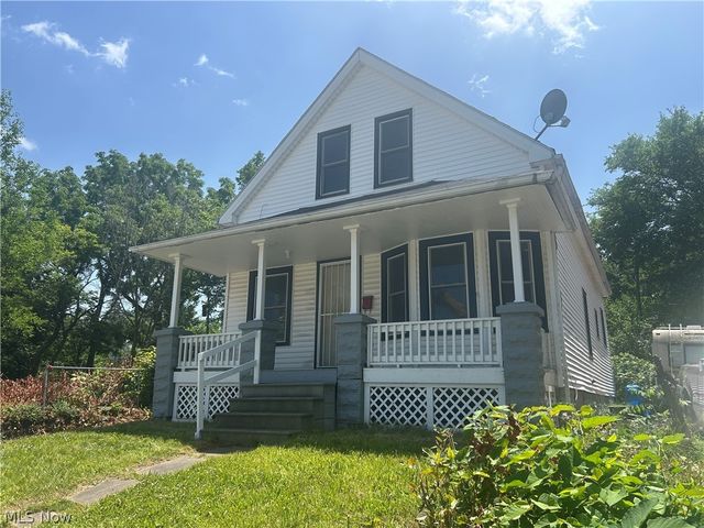8910 Harris Avenue, Cleveland, OH 44104