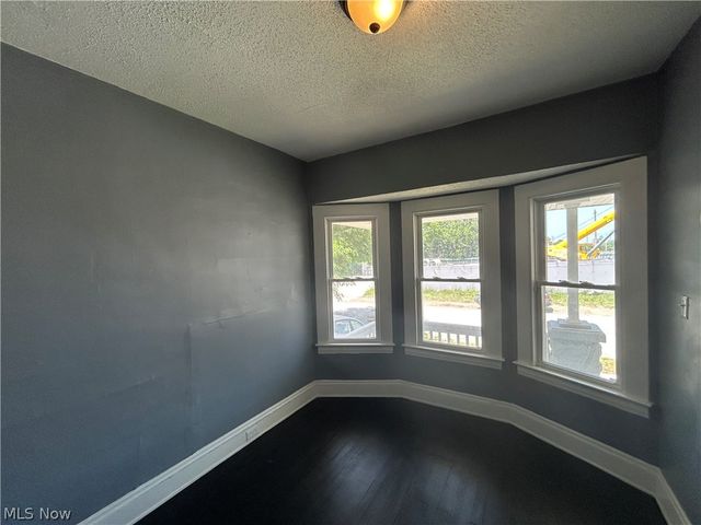 8910 Harris Avenue, Cleveland, OH 44104
