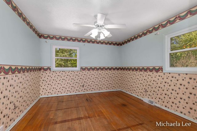 5890 N 3rd Street, Kalamazoo, MI 49009