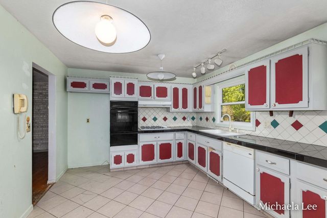 5890 N 3rd Street, Kalamazoo, MI 49009