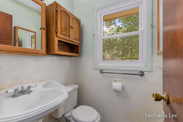 5890 N 3rd Street, Kalamazoo, MI 49009