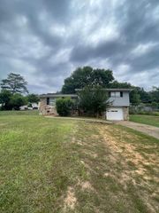 6005 Hillcrest Drive, Harrison, TN 37341