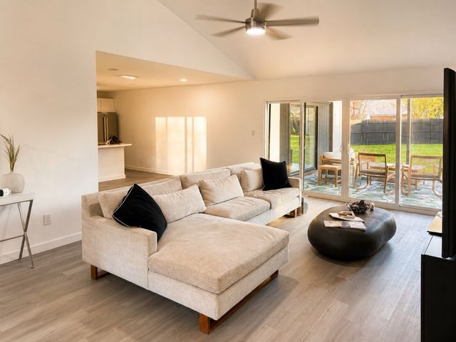 2916 Jason Court, Fort Worth, TX 76112