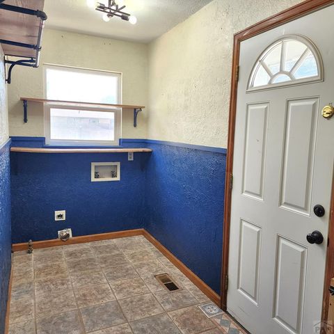 3016 Vail Ave, Pueblo, CO 81005