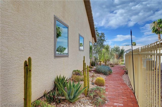 4935 Cedar Lawn Way, Las Vegas, NV 89130