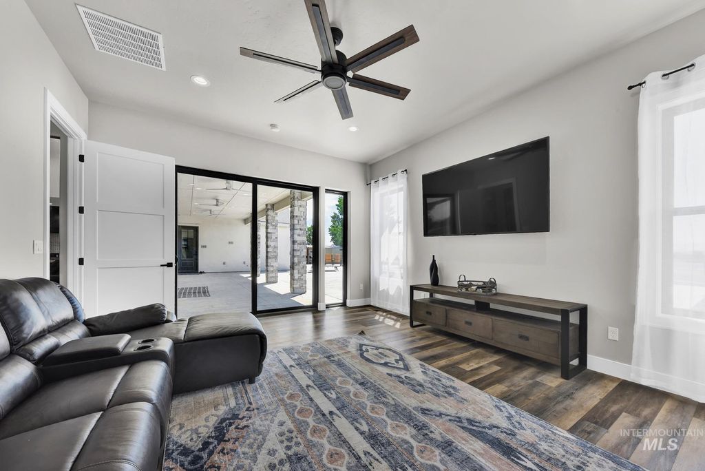 27114 Lower Pleasant Ridge, Wilder, ID 83676 photo 19