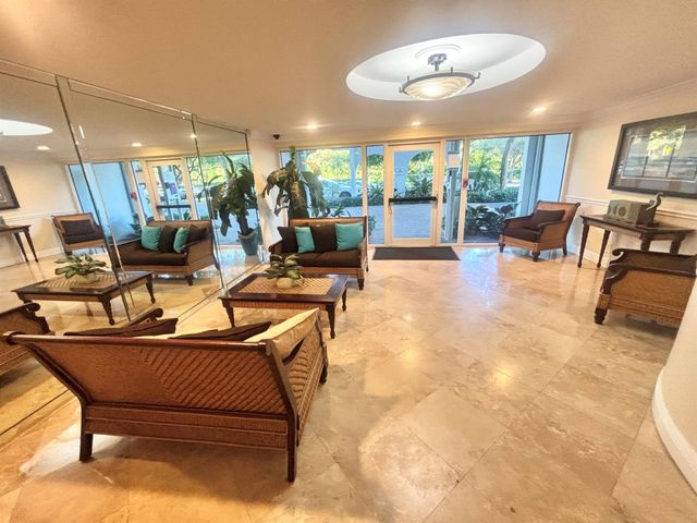 1111 S Ocean Boulevard E 315, Boca Raton, FL 33432