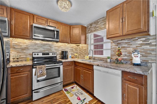 1241 DEEROCK DRIVE, Orlando, FL 32811