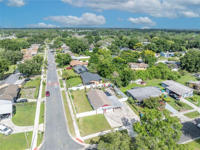 1241 DEEROCK DRIVE, Orlando, FL 32811
