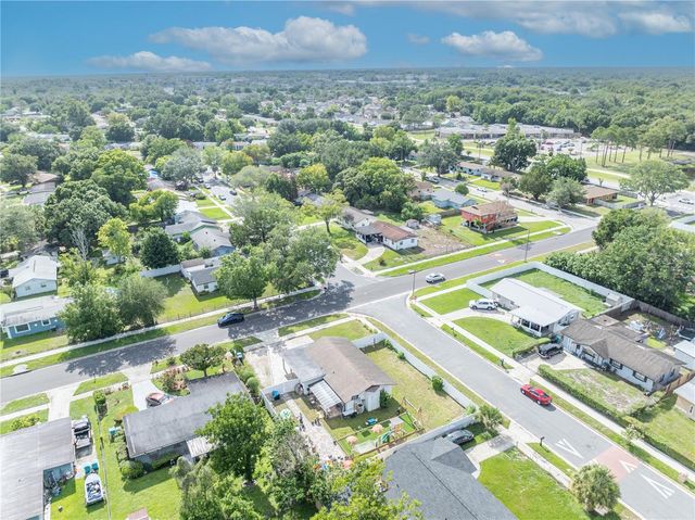 1241 DEEROCK DRIVE, Orlando, FL 32811