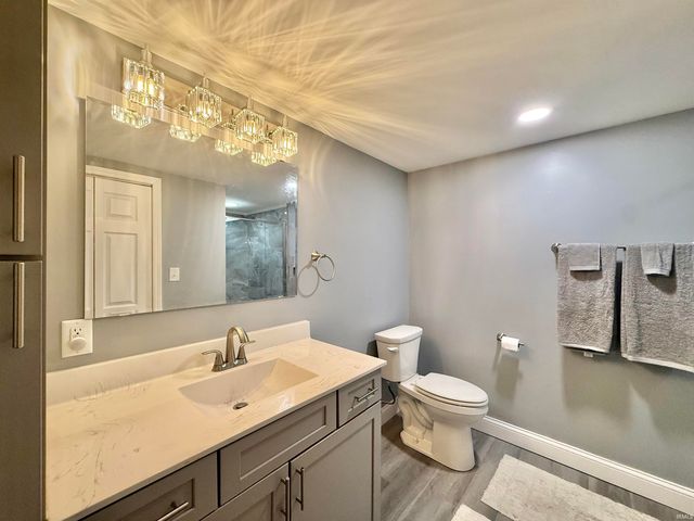 516 E Mill Road, Evansville, IN 47711