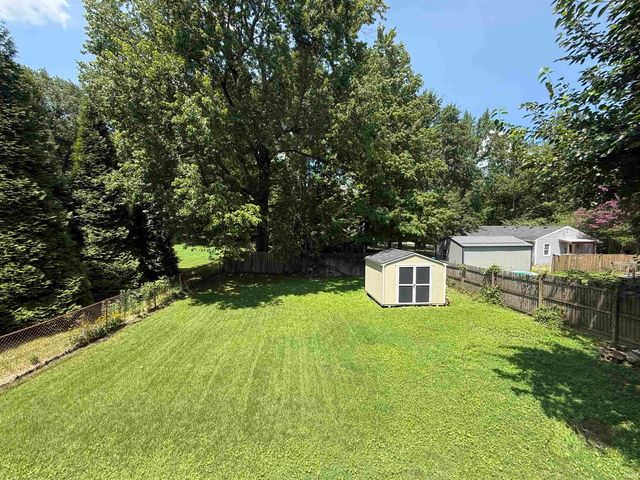 516 E Mill Road, Evansville, IN 47711