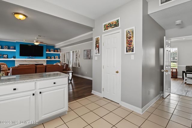 915 Wildwood Lane, Biloxi, MS 39532