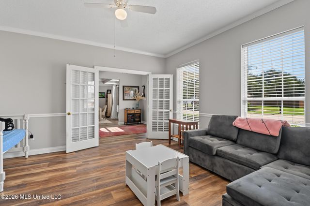 915 Wildwood Lane, Biloxi, MS 39532