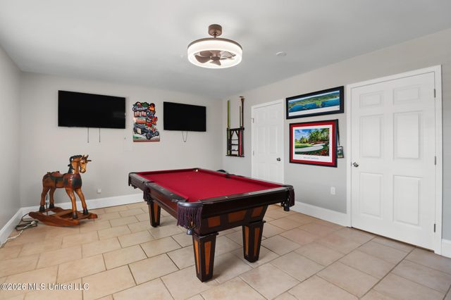 915 Wildwood Lane, Biloxi, MS 39532