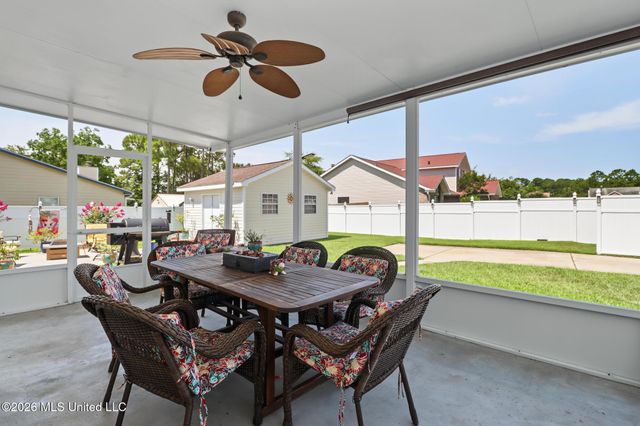 915 Wildwood Lane, Biloxi, MS 39532