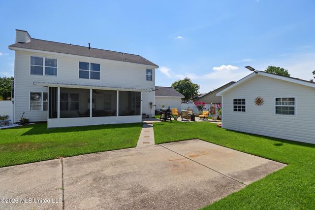 915 Wildwood Lane, Biloxi, MS 39532