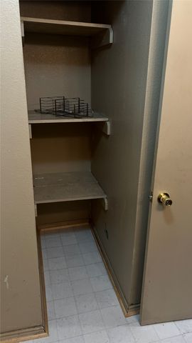 1325 E Sherman Street, Paris, TX 75460