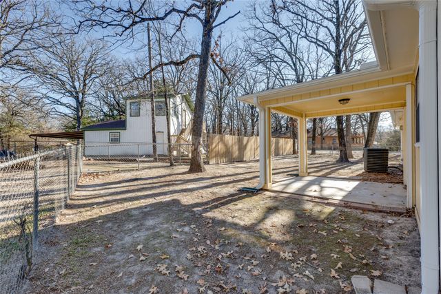 157 Harbor Drive, Gun Barrel City, TX 75156