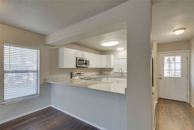 157 Harbor Drive, Gun Barrel City, TX 75156