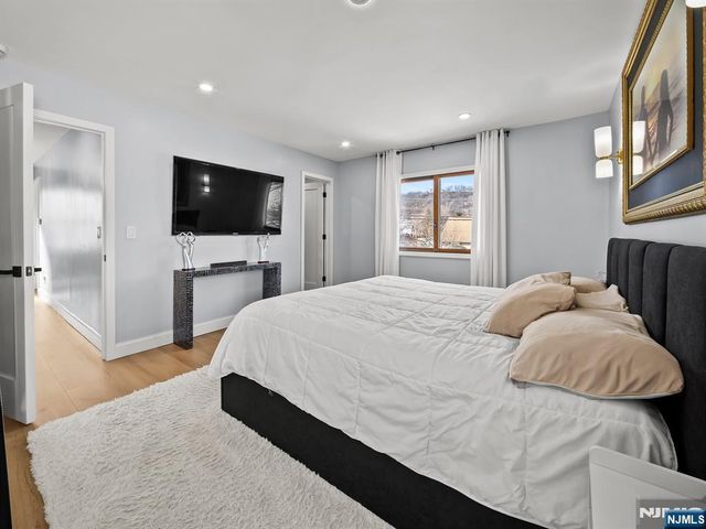 43 Ploch Road, Clifton, NJ 07013