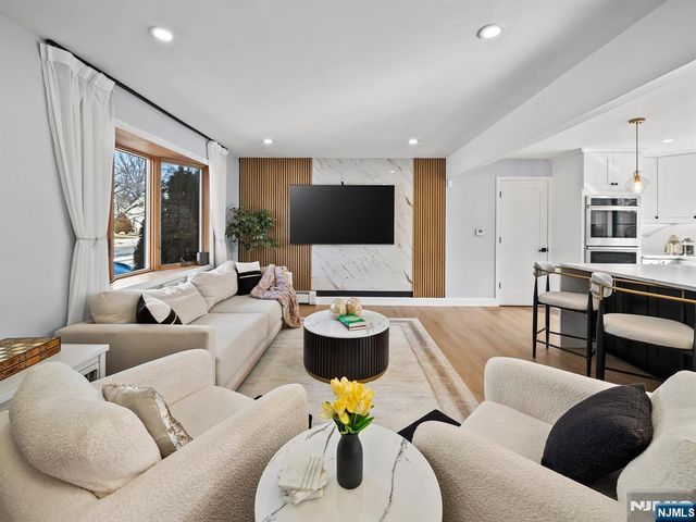 43 Ploch Road, Clifton, NJ 07013