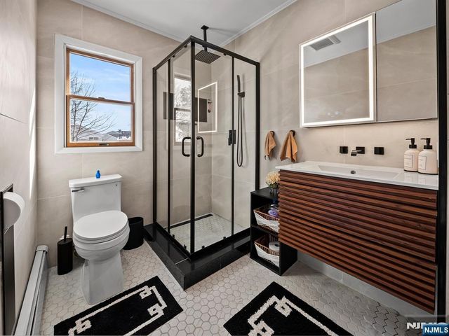 43 Ploch Road, Clifton, NJ 07013