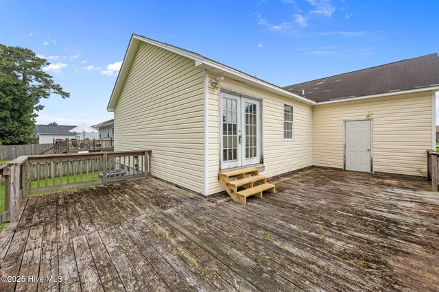 107 Luke Court, New Bern, NC 28560
