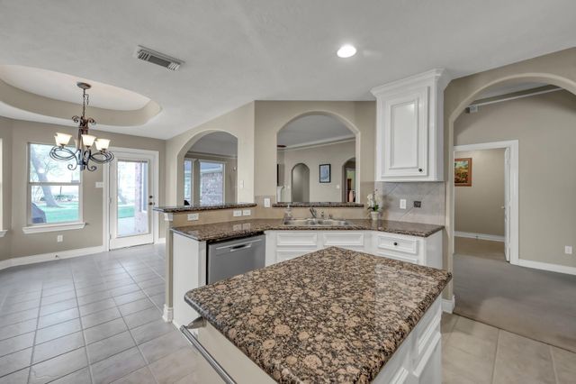 40 Laguna Road, Montgomery, TX 77356