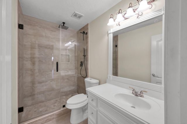 40 Laguna Road, Montgomery, TX 77356