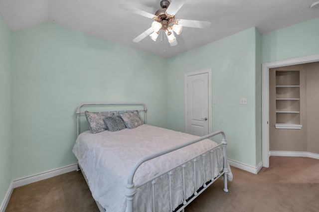 40 Laguna Road, Montgomery, TX 77356