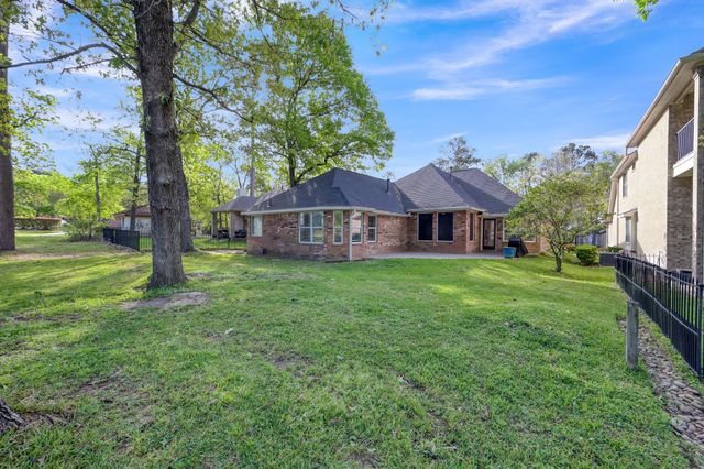 40 Laguna Road, Montgomery, TX 77356