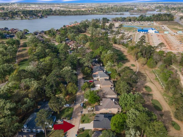 40 Laguna Road, Montgomery, TX 77356