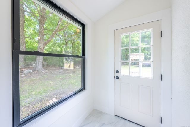 219 Redding Road, Redding, CT 06896