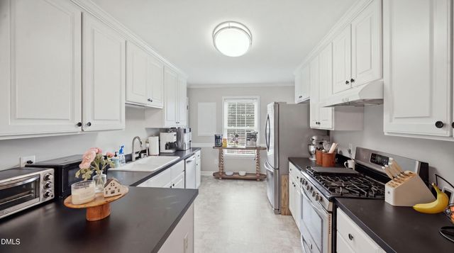109 Cale Drive, Burlington, NC 27215