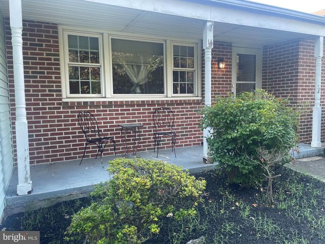 752 GORDON DR, Yardley, PA 19067