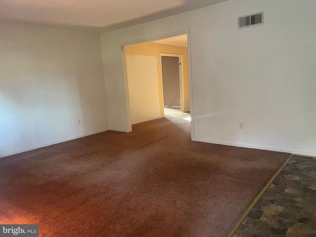 752 GORDON DR, Yardley, PA 19067
