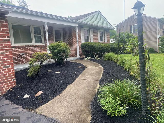 752 GORDON DR, Yardley, PA 19067