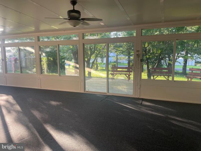 752 GORDON DR, Yardley, PA 19067