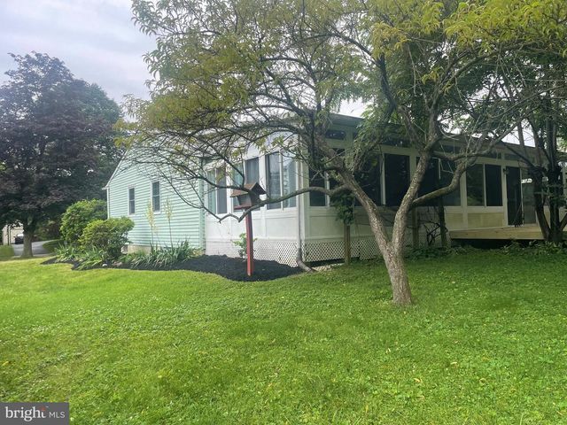 752 GORDON DR, Yardley, PA 19067