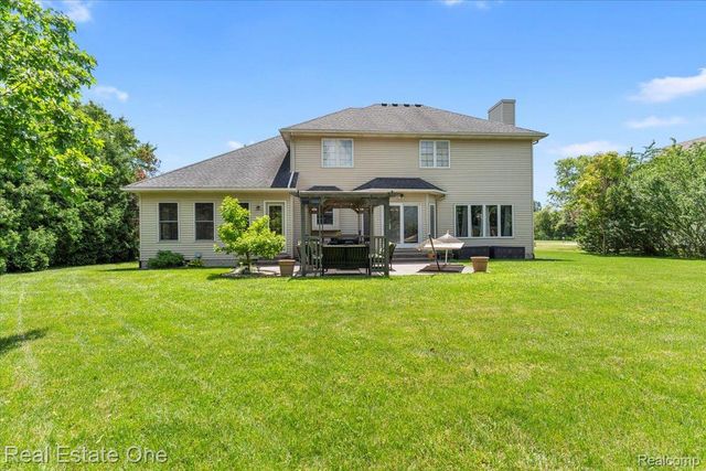 4261 Brest Road, Frenchtown Township, MI 48166