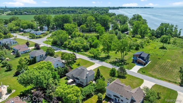 4261 Brest Road, Frenchtown Township, MI 48166