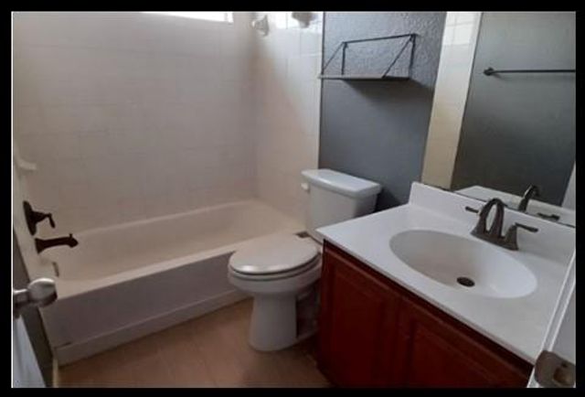 325 Wimberley ST, Hutto, TX 78634