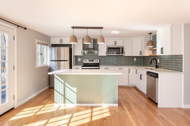 50 Mountain View Drive, Moultonborough, NH 03254