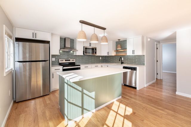 50 Mountain View Drive, Moultonborough, NH 03254