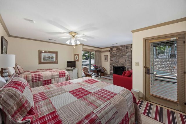 1401 Falls Creek Lane, Pine Mountain, GA 31822