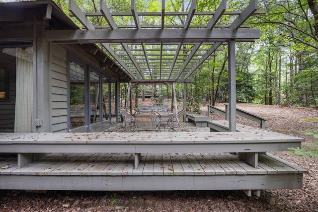 1401 Falls Creek Lane, Pine Mountain, GA 31822